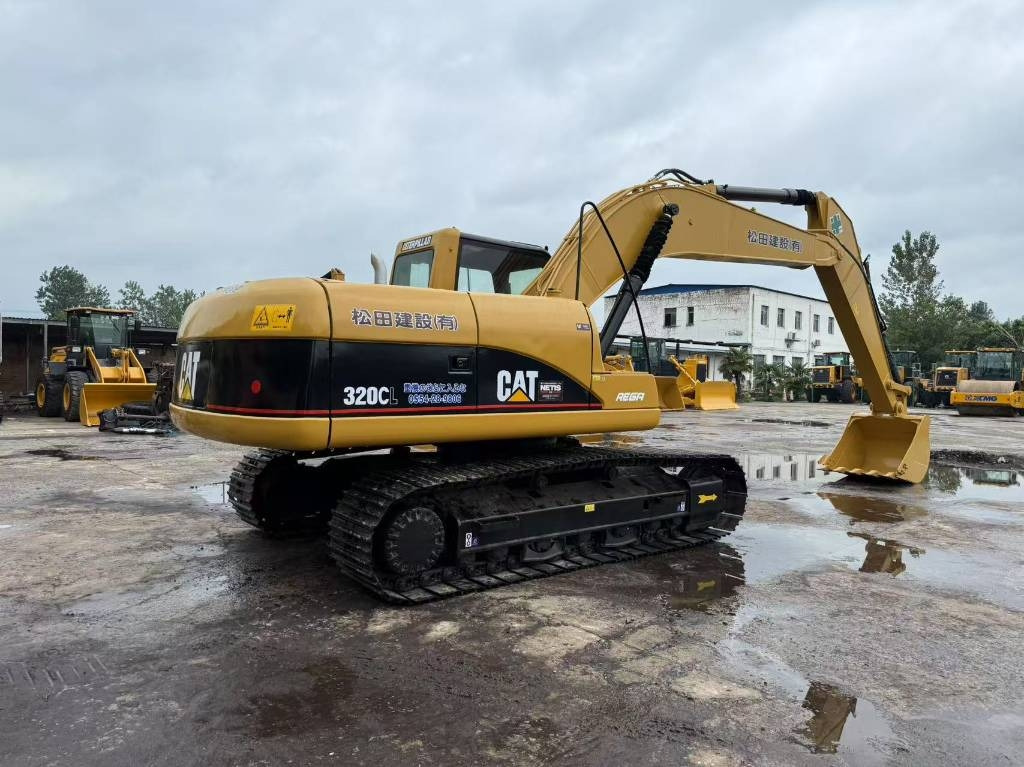 CAT 320 C - Escavadora de rastos: foto 1 CAT 320 C - Escavadora de rastos: foto 1