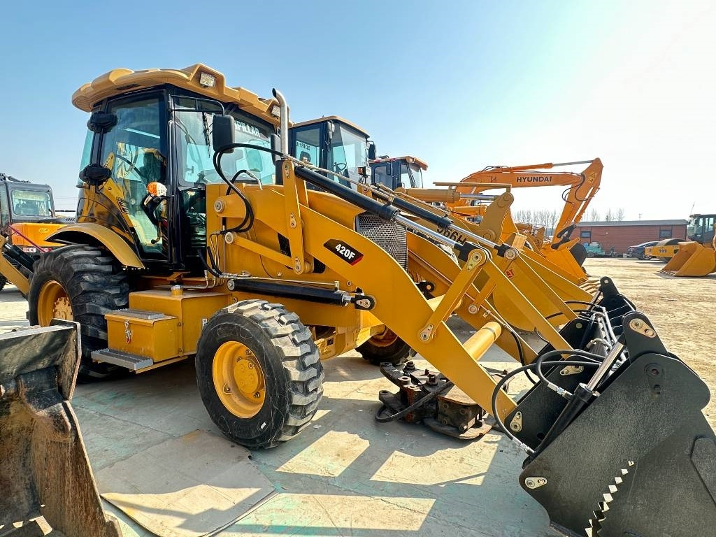CAT 420 F - Escavadora de rastos: foto 2 CAT 420 F - Escavadora de rastos: foto 2