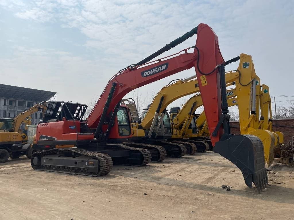 Doosan DX 300 - Escavadora de rastos: foto 2 Doosan DX 300 - Escavadora de rastos: foto 2