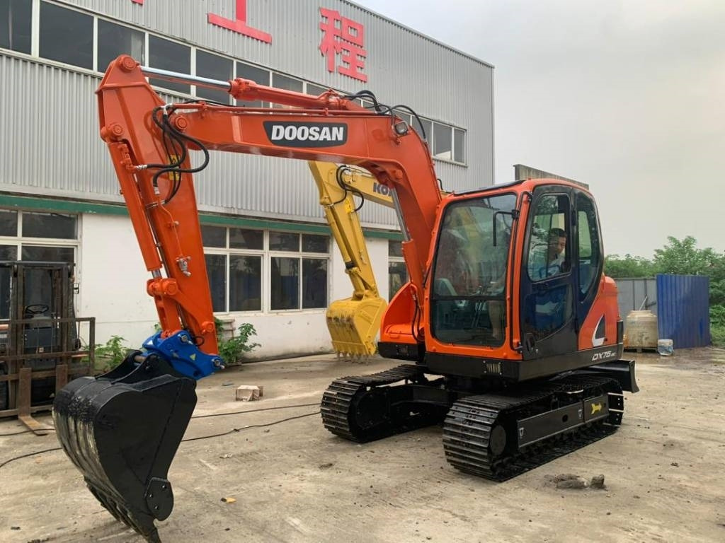 Doosan DX 75 - Mini escavadeira: foto 2 Doosan DX 75 - Mini escavadeira: foto 2