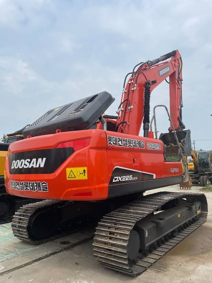 Doosan DX225LCA - Escavadora de rastos: foto 3 Doosan DX225LCA - Escavadora de rastos: foto 3