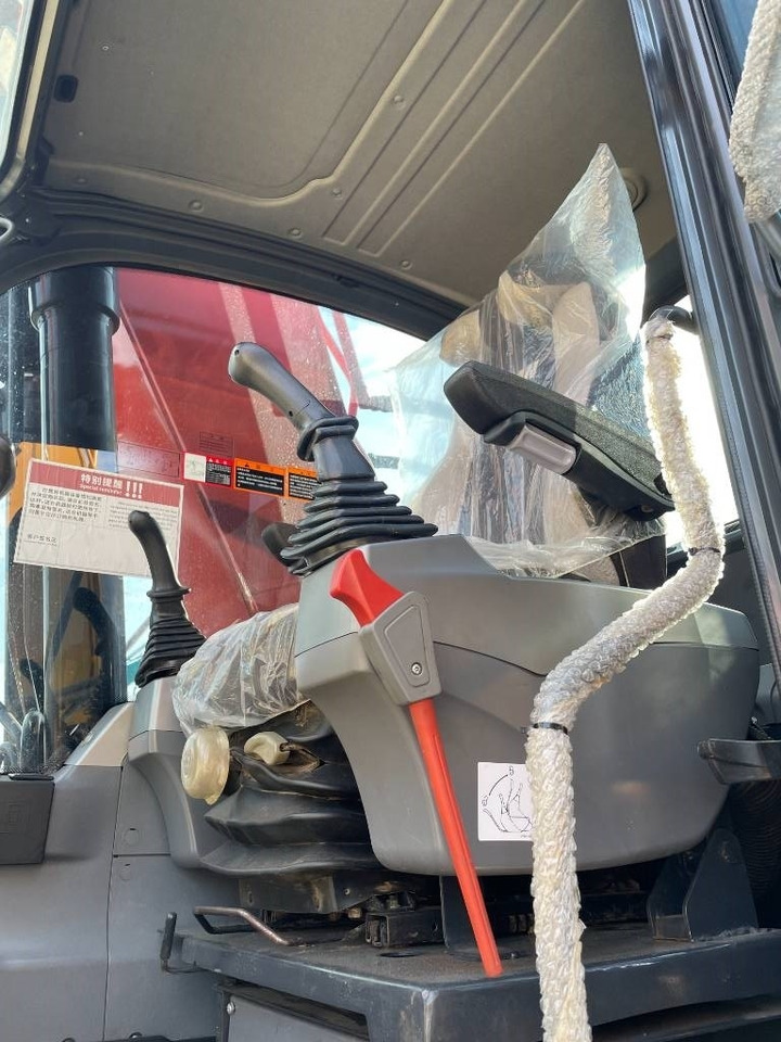 Doosan DX225LCA - Escavadora de rastos: foto 2 Doosan DX225LCA - Escavadora de rastos: foto 2