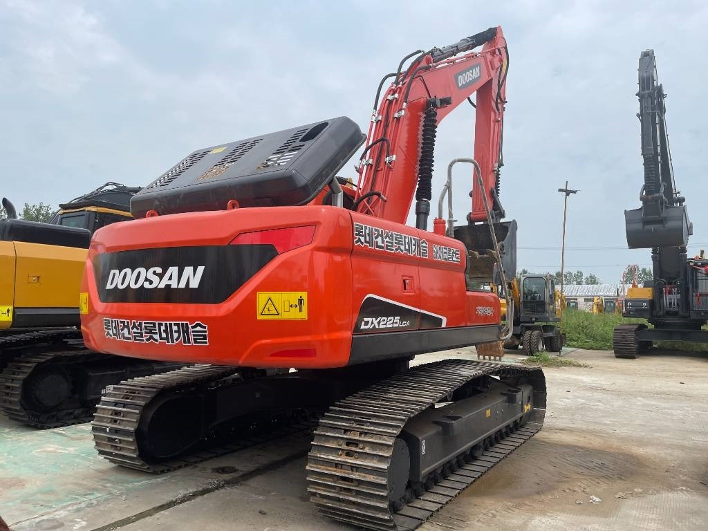 Doosan DX225LCA - Escavadora de rastos: foto 5 Doosan DX225LCA - Escavadora de rastos: foto 5