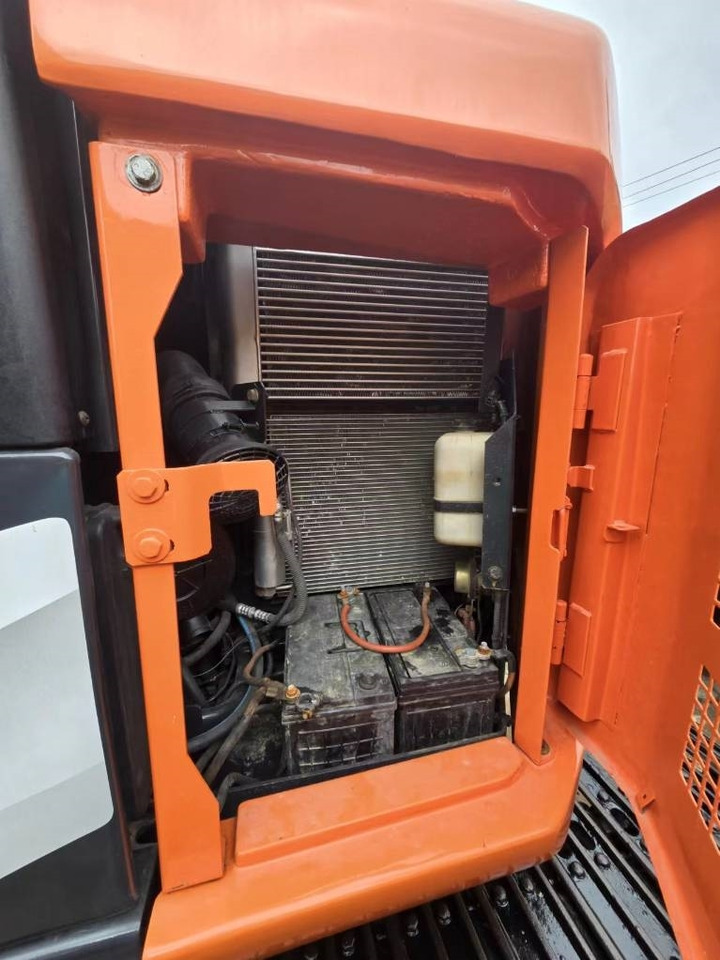 Hitachi ZX 135 US - Escavadora de rastos: foto 5 Hitachi ZX 135 US - Escavadora de rastos: foto 5
