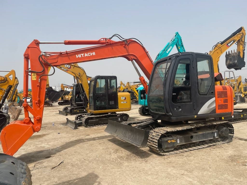 Escavadora de rastos nuevo Hitachi ZX 70: foto 1