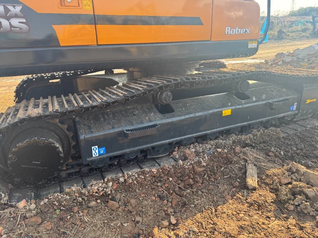 Hyundai HX 220 - Escavadora de rastos: foto 4 Hyundai HX 220 - Escavadora de rastos: foto 4