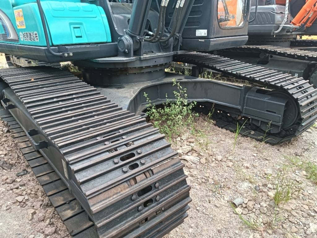 Kobelco SK 210 - Escavadora de rastos: foto 3 Kobelco SK 210 - Escavadora de rastos: foto 3