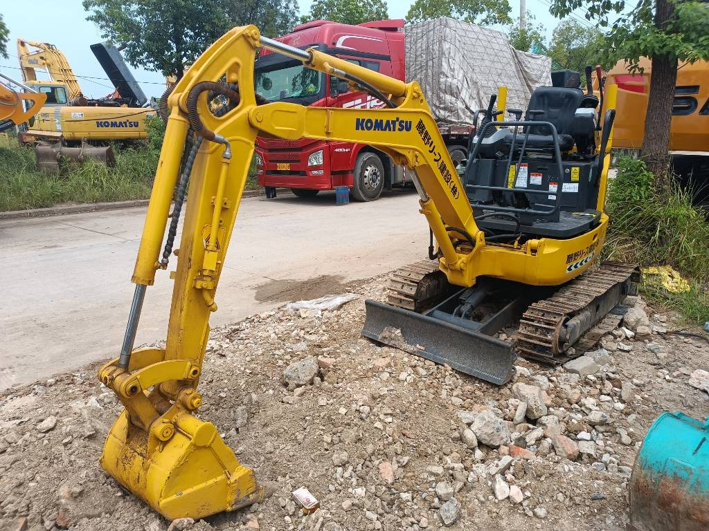 Komatsu PC 18  - Escavadora de rastos: foto 1 Komatsu PC 18  - Escavadora de rastos: foto 1