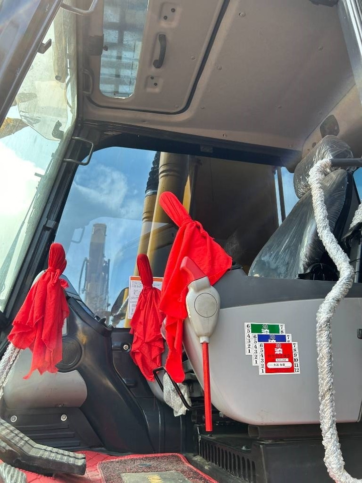 Komatsu PC 240 - Escavadora de rastos: foto 5 Komatsu PC 240 - Escavadora de rastos: foto 5