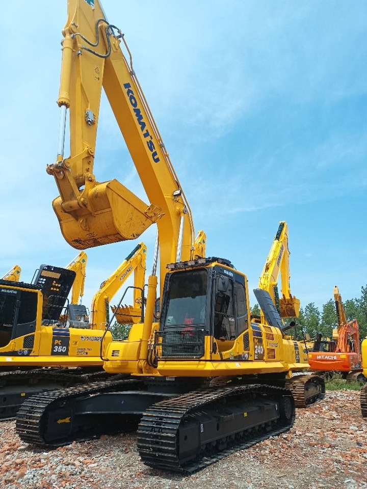 Komatsu PC 240  - Escavadora de rastos: foto 2 Komatsu PC 240  - Escavadora de rastos: foto 2