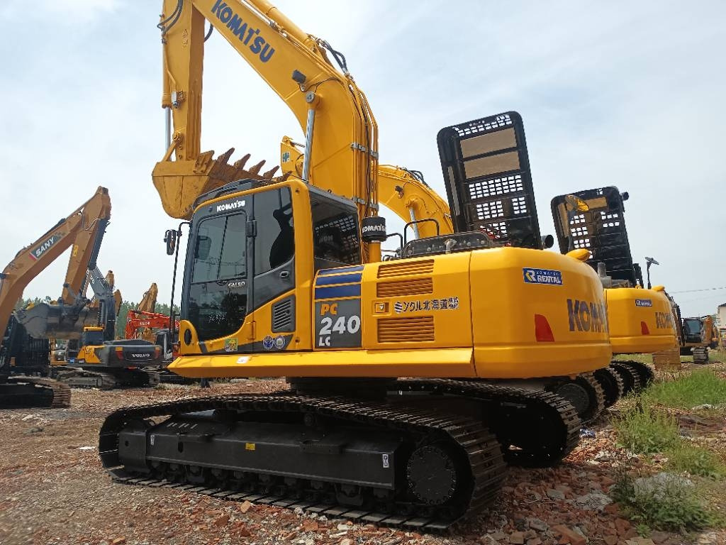 Komatsu PC 240  - Escavadora de rastos: foto 1 Komatsu PC 240  - Escavadora de rastos: foto 1