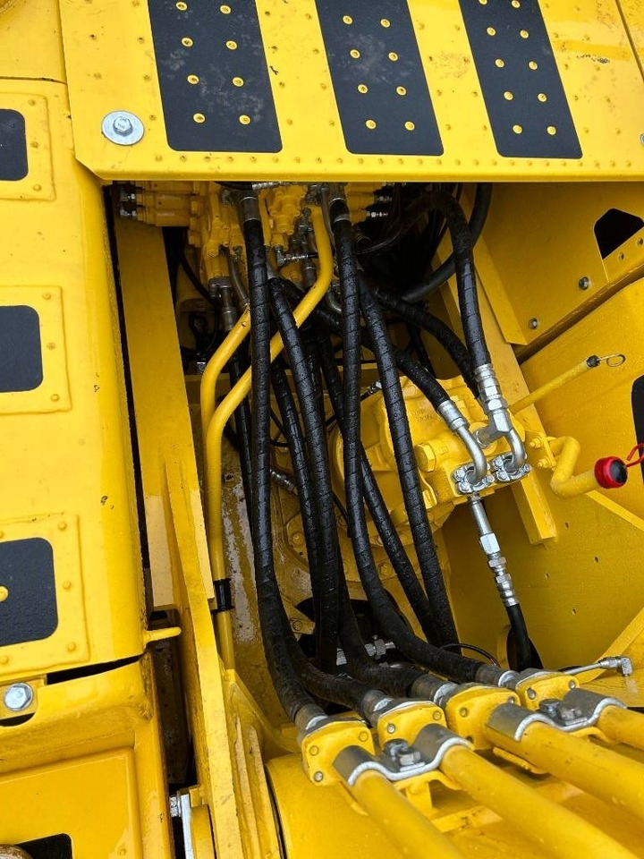 Komatsu PC 240 - Escavadora de rastos: foto 4 Komatsu PC 240 - Escavadora de rastos: foto 4