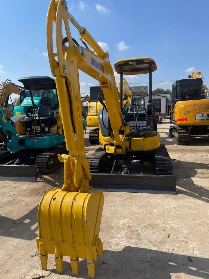 Komatsu PC 35 - Mini escavadeira: foto 2 Komatsu PC 35 - Mini escavadeira: foto 2