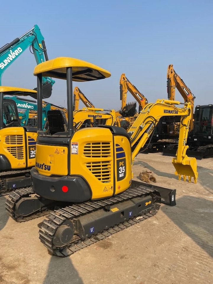 Mini escavadeira Komatsu PC 35: foto 1
