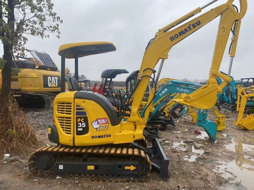 Komatsu PC 35 - Escavadora de rastos: foto 1 Komatsu PC 35 - Escavadora de rastos: foto 1