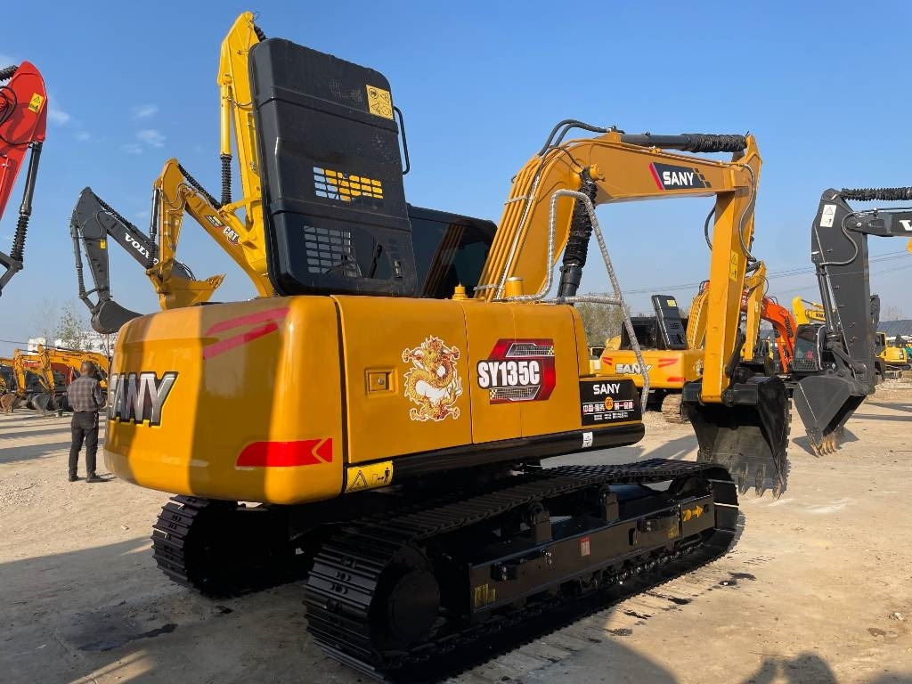 Sany SY 135 C - Escavadora de rastos: foto 4 Sany SY 135 C - Escavadora de rastos: foto 4