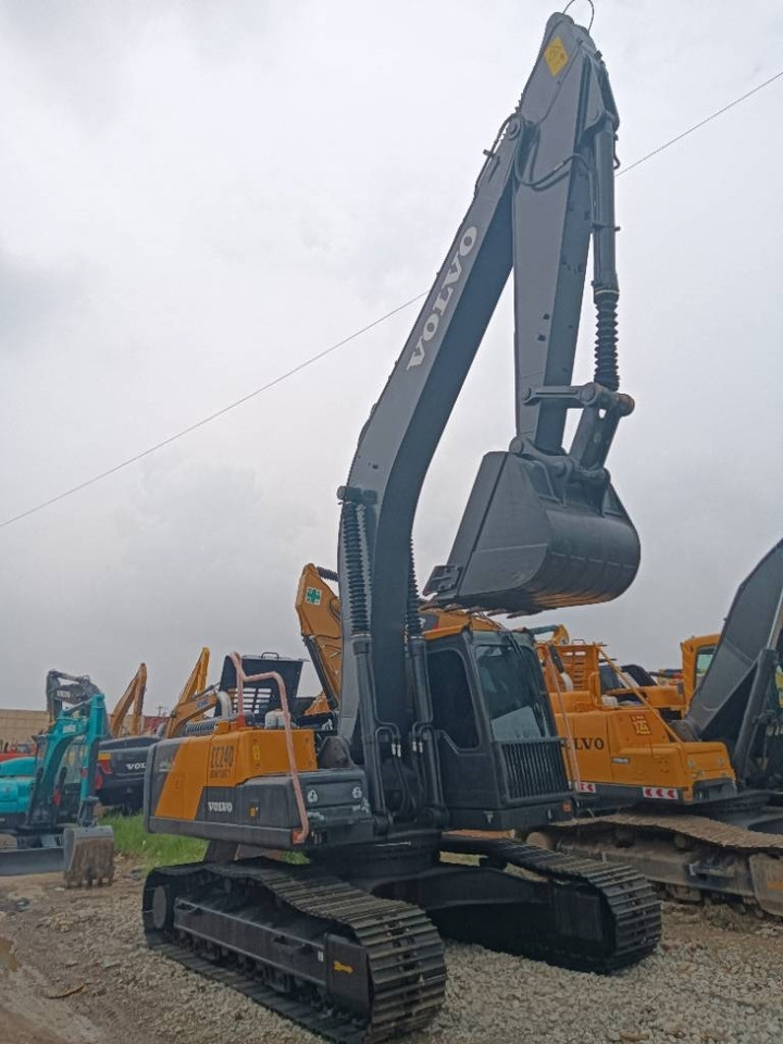 Volvo EC 240  - Escavadora de rastos: foto 4 Volvo EC 240  - Escavadora de rastos: foto 4