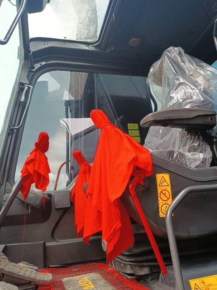 Volvo EC 290 - Escavadora de rastos: foto 3 Volvo EC 290 - Escavadora de rastos: foto 3