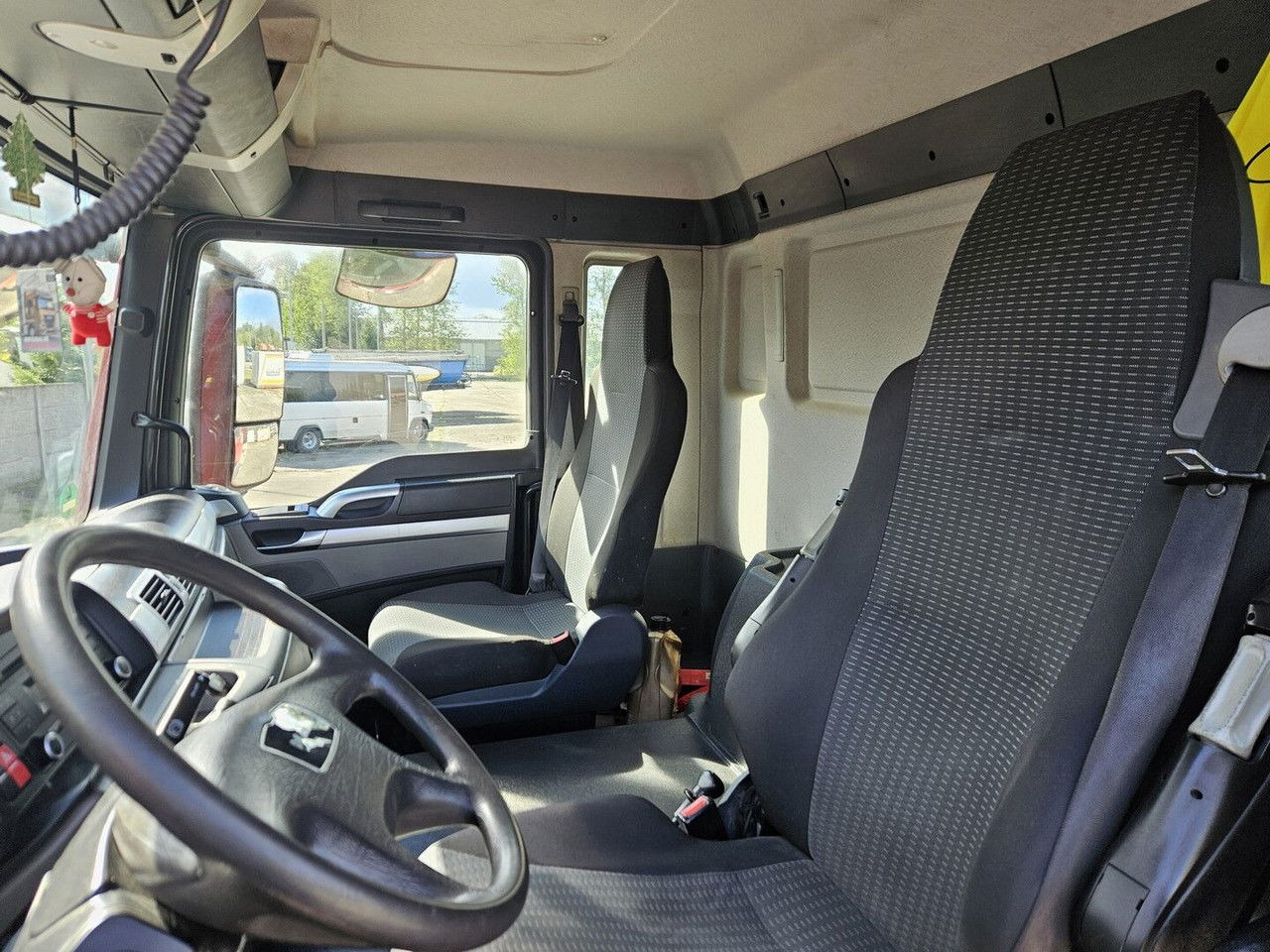 Caminhão basculante MAN TGS 41.480 8x8 - Tipper - Mileage only 224 078 km: foto 17 Caminhão basculante MAN TGS 41.480 8x8 - Tipper - Mileage only 224 078 km: foto 17