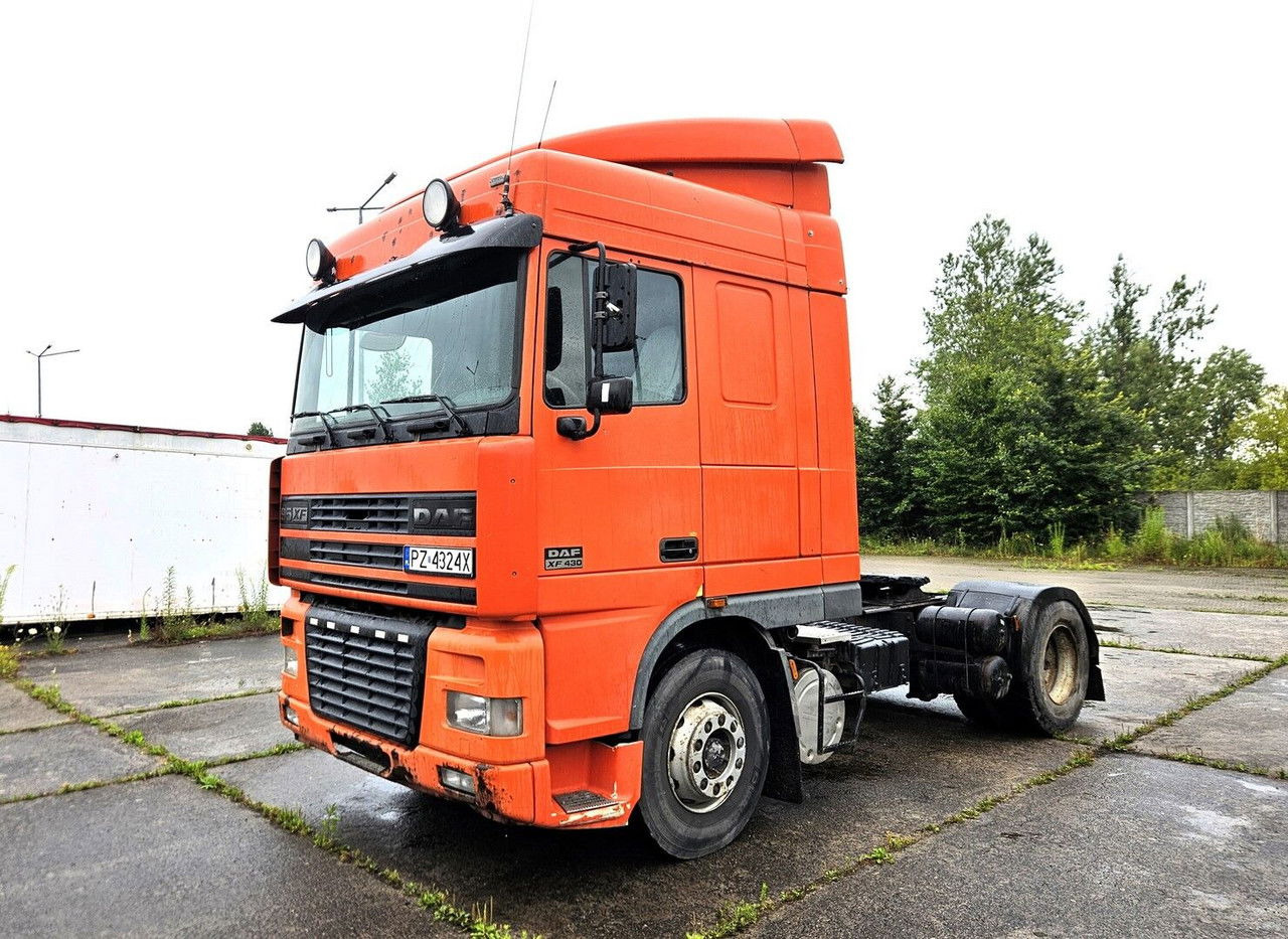 DAF XF 95.430 -2001 - Manual Pump AND Injectors - Euro 2- Manual GEA - Tractor: foto 2 DAF XF 95.430 -2001 - Manual Pump AND Injectors - Euro 2- Manual GEA - Tractor: foto 2