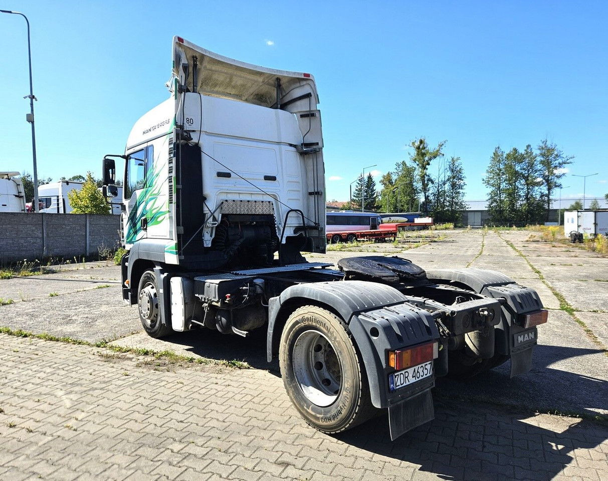 MAN 18.413 FLS - Manual pump and injectors, Intarder, Airco - Tractor: foto 3 MAN 18.413 FLS - Manual pump and injectors, Intarder, Airco - Tractor: foto 3