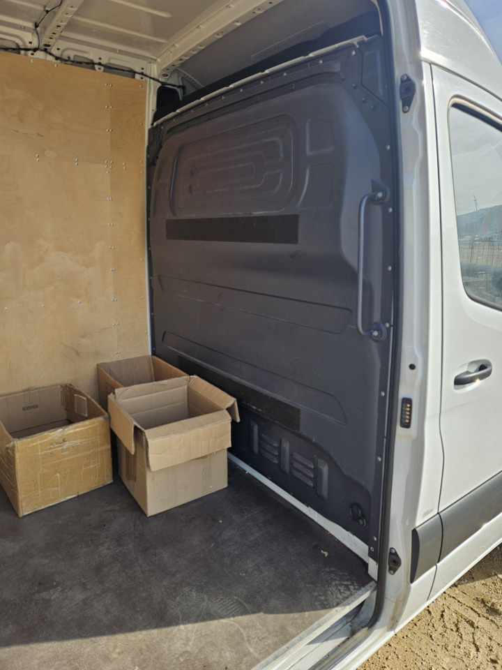 Carrinha de contentor Mercedes-Benz Mercedes-Benz Sprinter L2H2 907 315 CDI: foto 7 Carrinha de contentor Mercedes-Benz Mercedes-Benz Sprinter L2H2 907 315 CDI: foto 7