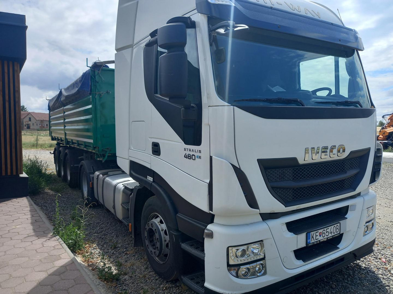 Locação de  Iveco AS440T/P, 353kW, EURO 6 Iveco AS440T/P, 353kW, EURO 6: foto 8