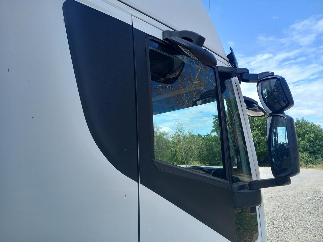 Locação de  Iveco AS440T/P, 353kW, EURO 6 Iveco AS440T/P, 353kW, EURO 6: foto 10