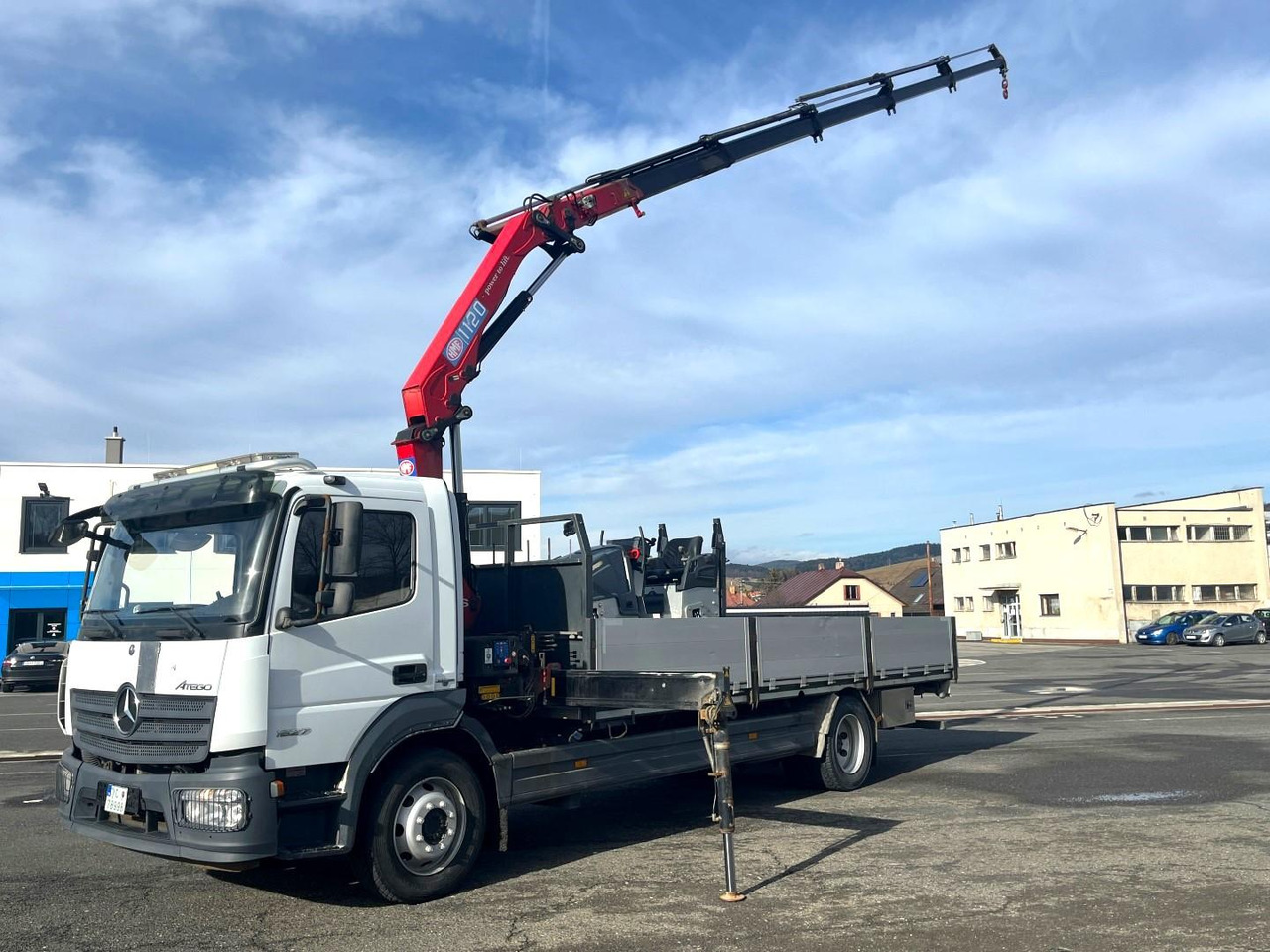 Mercedes truck ATEGO, 1527, Crane HMF 1120 - K5 - Camião de caixa aberta/ Plataforma, Caminhão grua: foto 4 Mercedes truck ATEGO, 1527, Crane HMF 1120 - K5 - Camião de caixa aberta/ Plataforma, Caminhão grua: foto 4