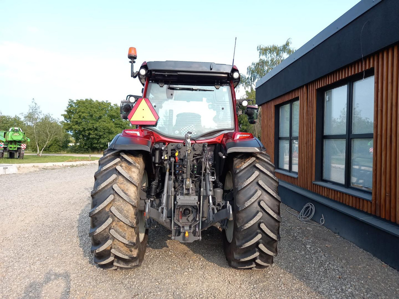 Valtra G, Agco power MBTN - D5, 115 A - Trator: foto 4 Valtra G, Agco power MBTN - D5, 115 A - Trator: foto 4