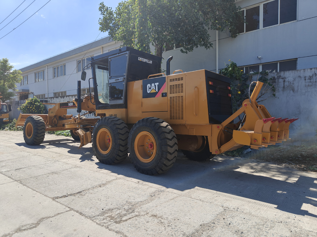 CATERPILLAR 140h with blade used cat motor grader 140k 140h 140g - Motoniveladora: foto 2 CATERPILLAR 140h with blade used cat motor grader 140k 140h 140g - Motoniveladora: foto 2