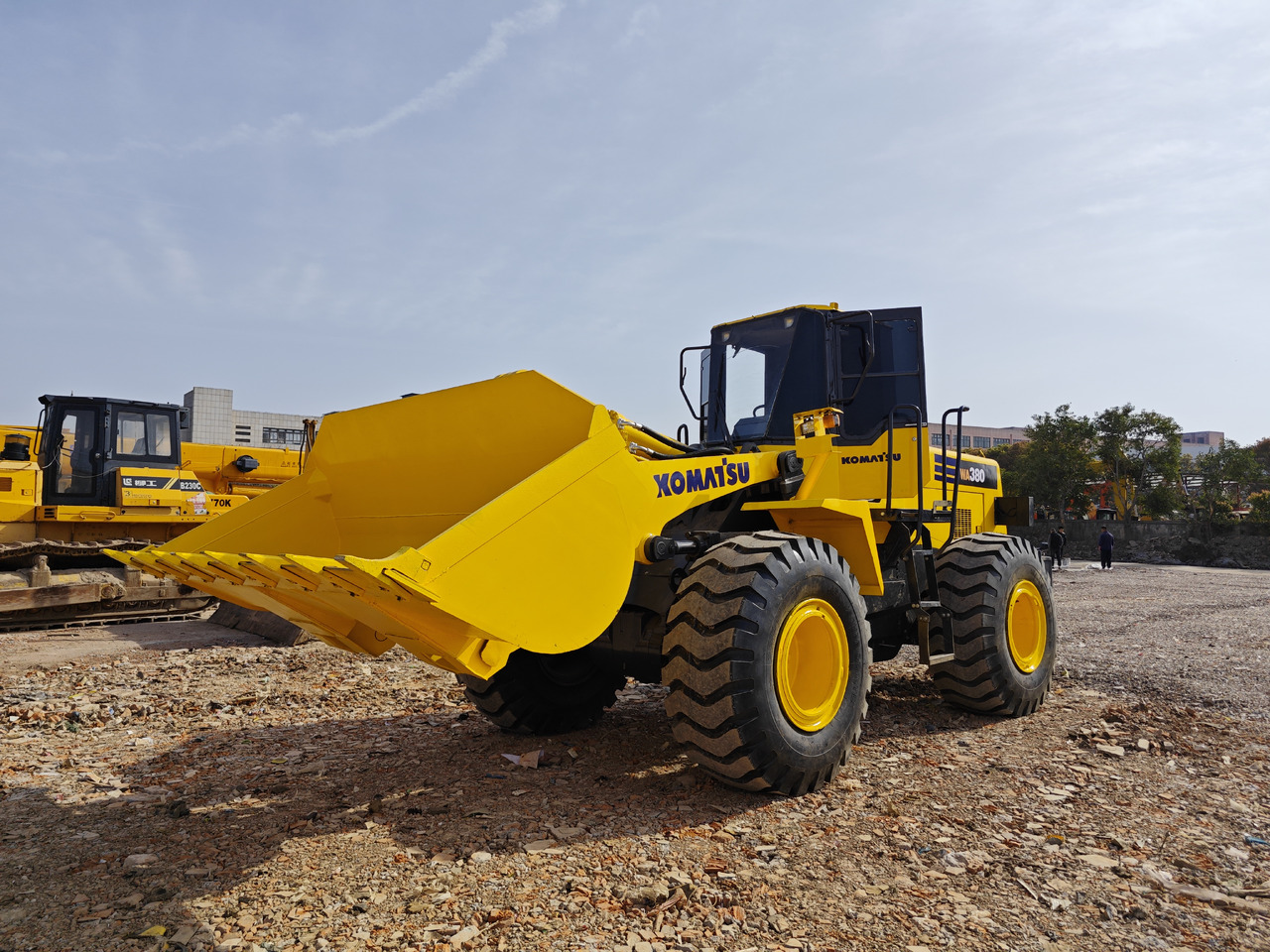 KOMATSU WA380 - Carregadeira de rodas: foto 2 KOMATSU WA380 - Carregadeira de rodas: foto 2