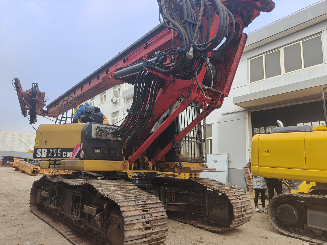 SANY SR205 Rotary Drill USED Crawler Drill rig - Máquina de perfuração: foto 3 SANY SR205 Rotary Drill USED Crawler Drill rig - Máquina de perfuração: foto 3
