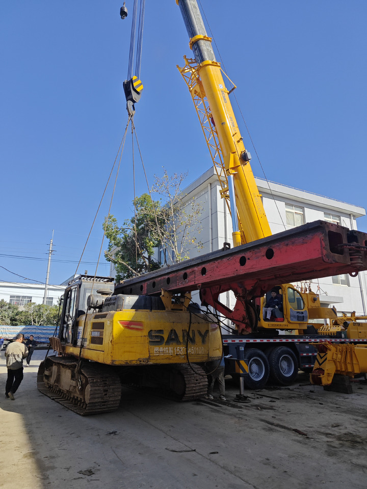 SANY SR205 Rotary Drill USED Crawler Drill rig - Máquina de perfuração: foto 5 SANY SR205 Rotary Drill USED Crawler Drill rig - Máquina de perfuração: foto 5