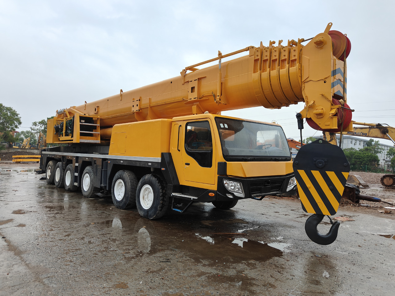 XCMG QY130K 130T Truck Crane - Guindaste móvel: foto 1 XCMG QY130K 130T Truck Crane - Guindaste móvel: foto 1
