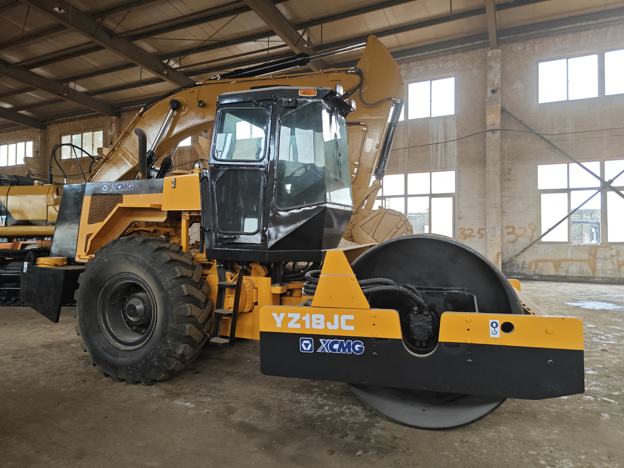 XCMG YZ18JC - Compactador: foto 1 XCMG YZ18JC - Compactador: foto 1