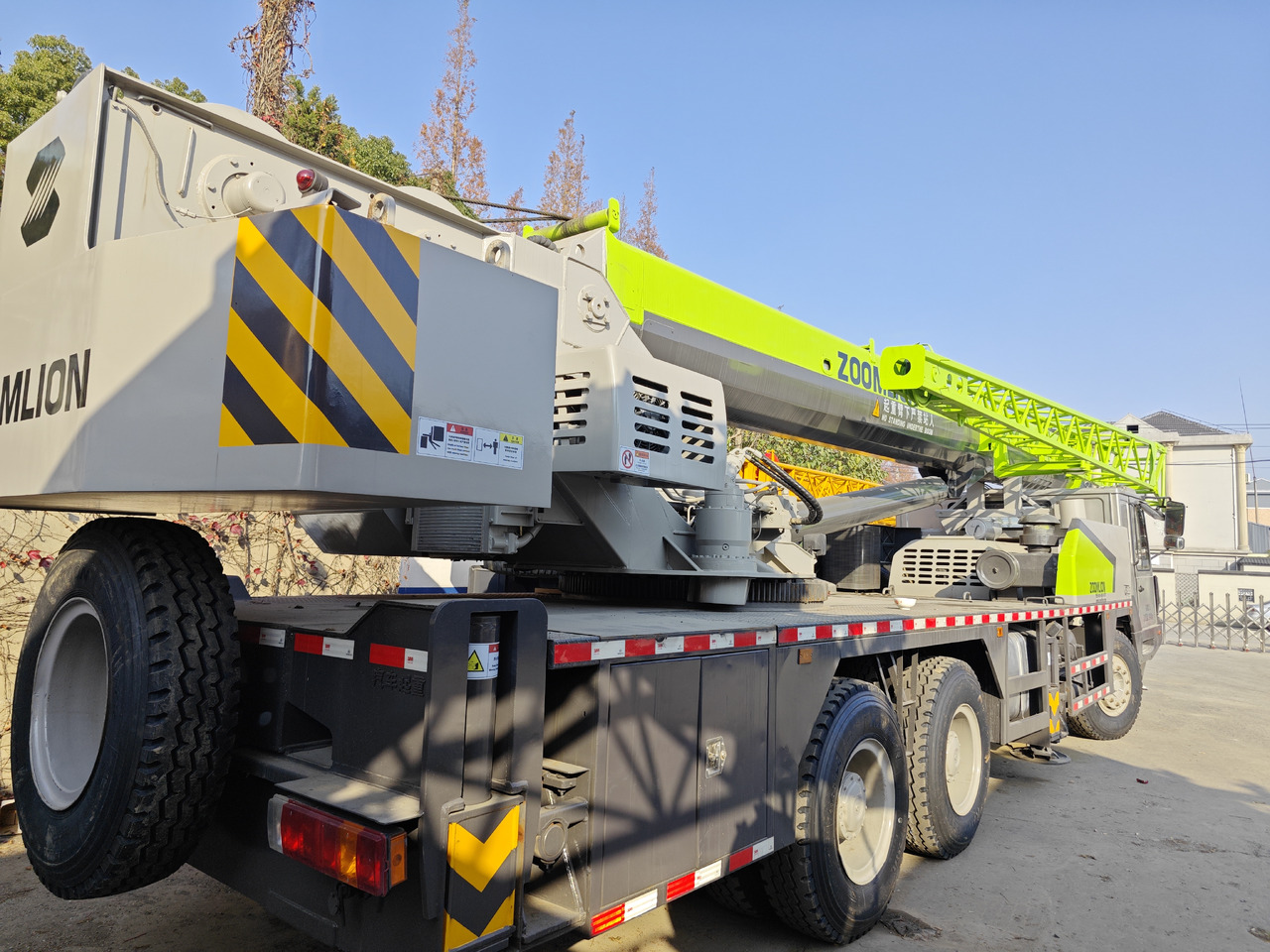 ZOOMLION ZTC250V 25TON - Guindaste móvel: foto 2 ZOOMLION ZTC250V 25TON - Guindaste móvel: foto 2