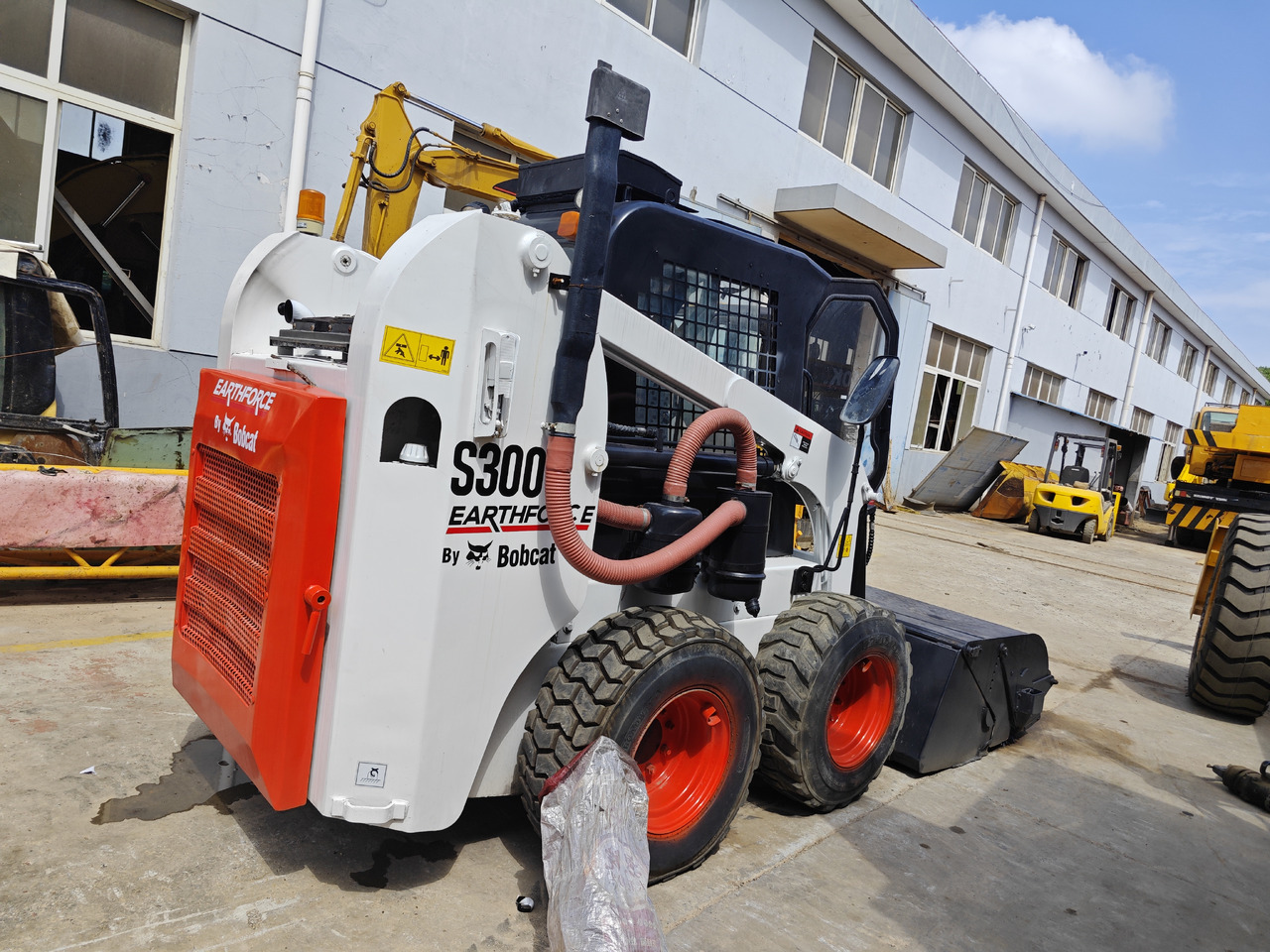 Bobcat S300 - Mini carregadeira: foto 4 Bobcat S300 - Mini carregadeira: foto 4