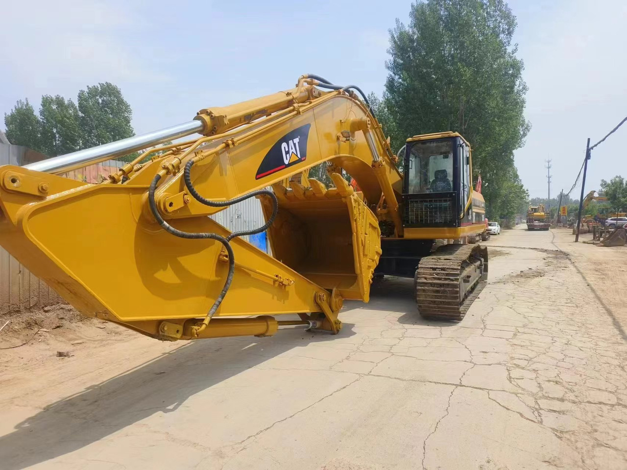 Caterpillar 330B Used excavator - Escavadora de rastos: foto 2 Caterpillar 330B Used excavator - Escavadora de rastos: foto 2