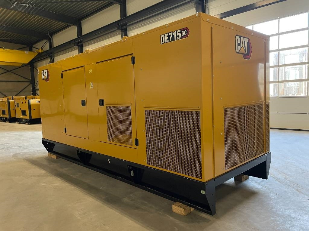 CAT DE715GC - 715 kVA Stand-by Generator - DPX-18224 - Gerador elétrico: foto 3 CAT DE715GC - 715 kVA Stand-by Generator - DPX-18224 - Gerador elétrico: foto 3