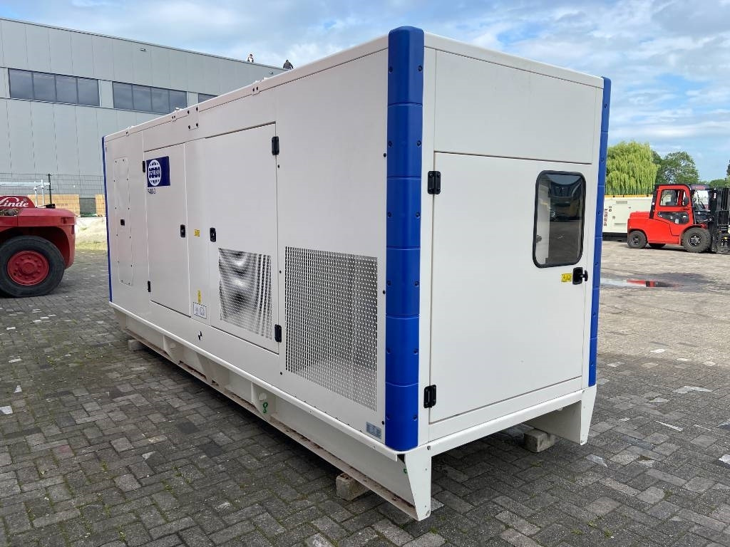 FG Wilson P400-3 - 400 kVA Genset - DPX-16017 - Gerador elétrico: foto 2 FG Wilson P400-3 - 400 kVA Genset - DPX-16017 - Gerador elétrico: foto 2