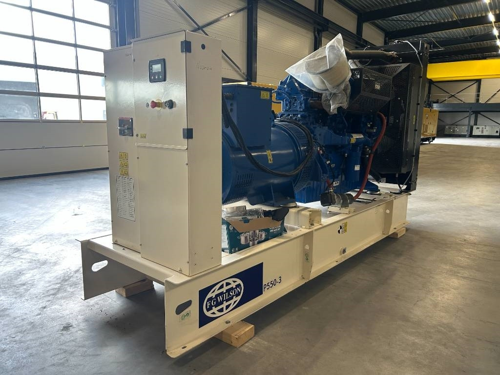 FG Wilson P550-3 - 550 kVA Open Genset - DPX-16020-O - Gerador elétrico: foto 4 FG Wilson P550-3 - 550 kVA Open Genset - DPX-16020-O - Gerador elétrico: foto 4