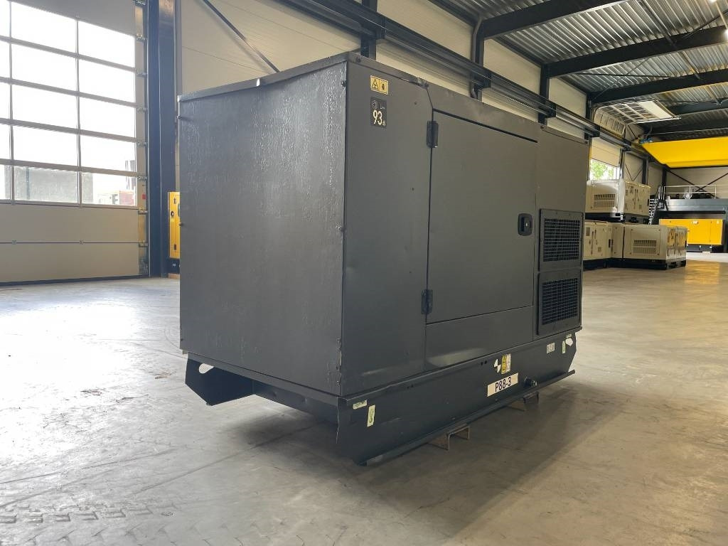 FG Wilson P88-3 - 88 kVA Genset - DPX-12633 - Gerador elétrico: foto 4 FG Wilson P88-3 - 88 kVA Genset - DPX-12633 - Gerador elétrico: foto 4
