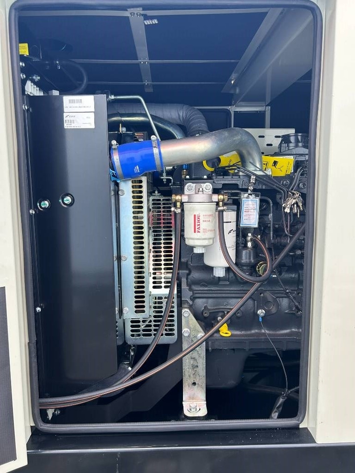 Gerador elétrico nuevo Iveco NEF45TM3 - 132 kVA Generator - DPX-19792: foto 10