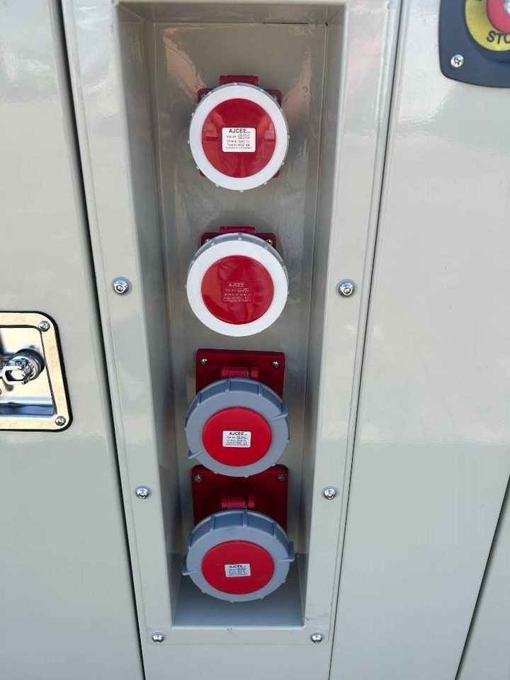 Gerador elétrico nuevo Iveco NEF45TM3 - 132 kVA Generator - DPX-19792: foto 18