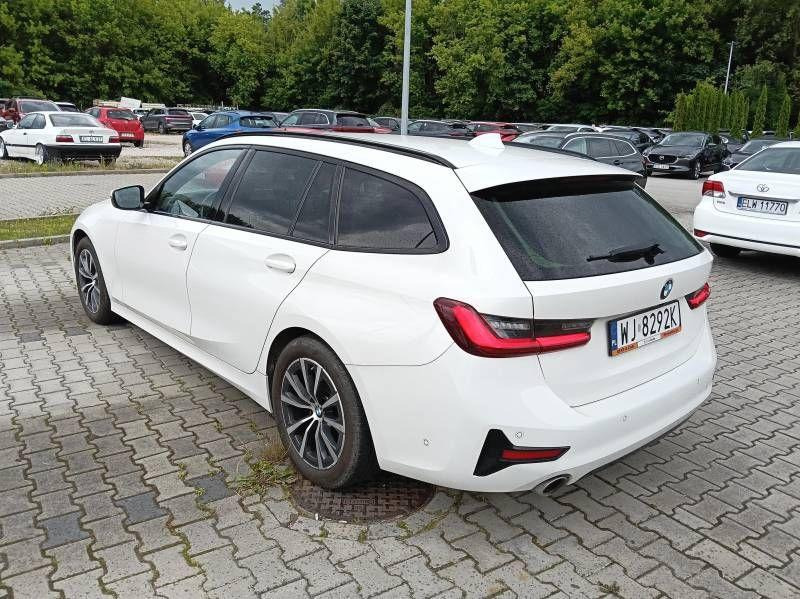 BMW 318I KOMBI - Automóvel: foto 5 BMW 318I KOMBI - Automóvel: foto 5