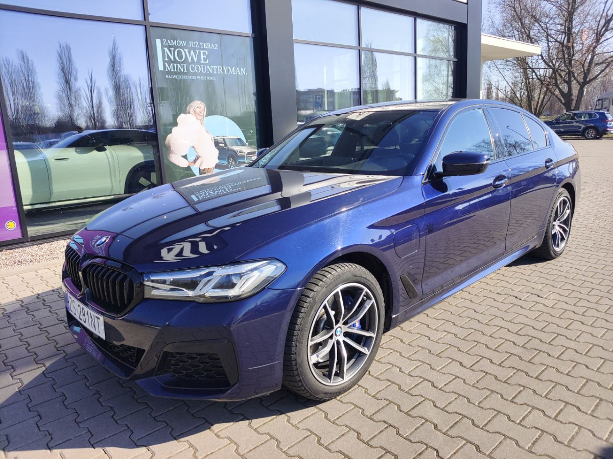 BMW 530e xDrive M Sport SEDAN - Sedã: foto 2 BMW 530e xDrive M Sport SEDAN - Sedã: foto 2