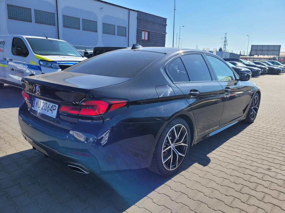 BMW 540D XDRIVE SEDAN - Sedã: foto 4 BMW 540D XDRIVE SEDAN - Sedã: foto 4