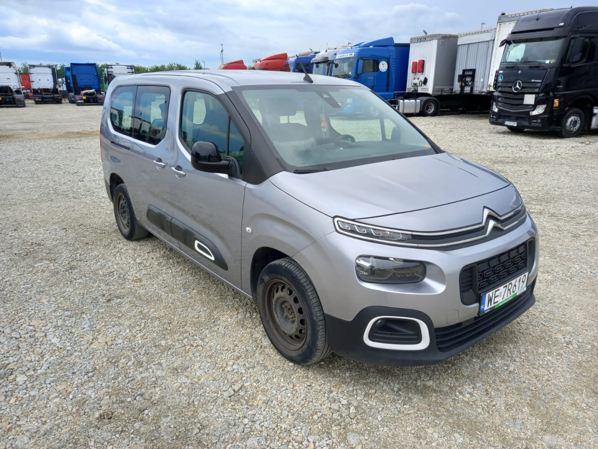 CITROEN BERLINGO MINIVAN - Automóvel: foto 1 CITROEN BERLINGO MINIVAN - Automóvel: foto 1