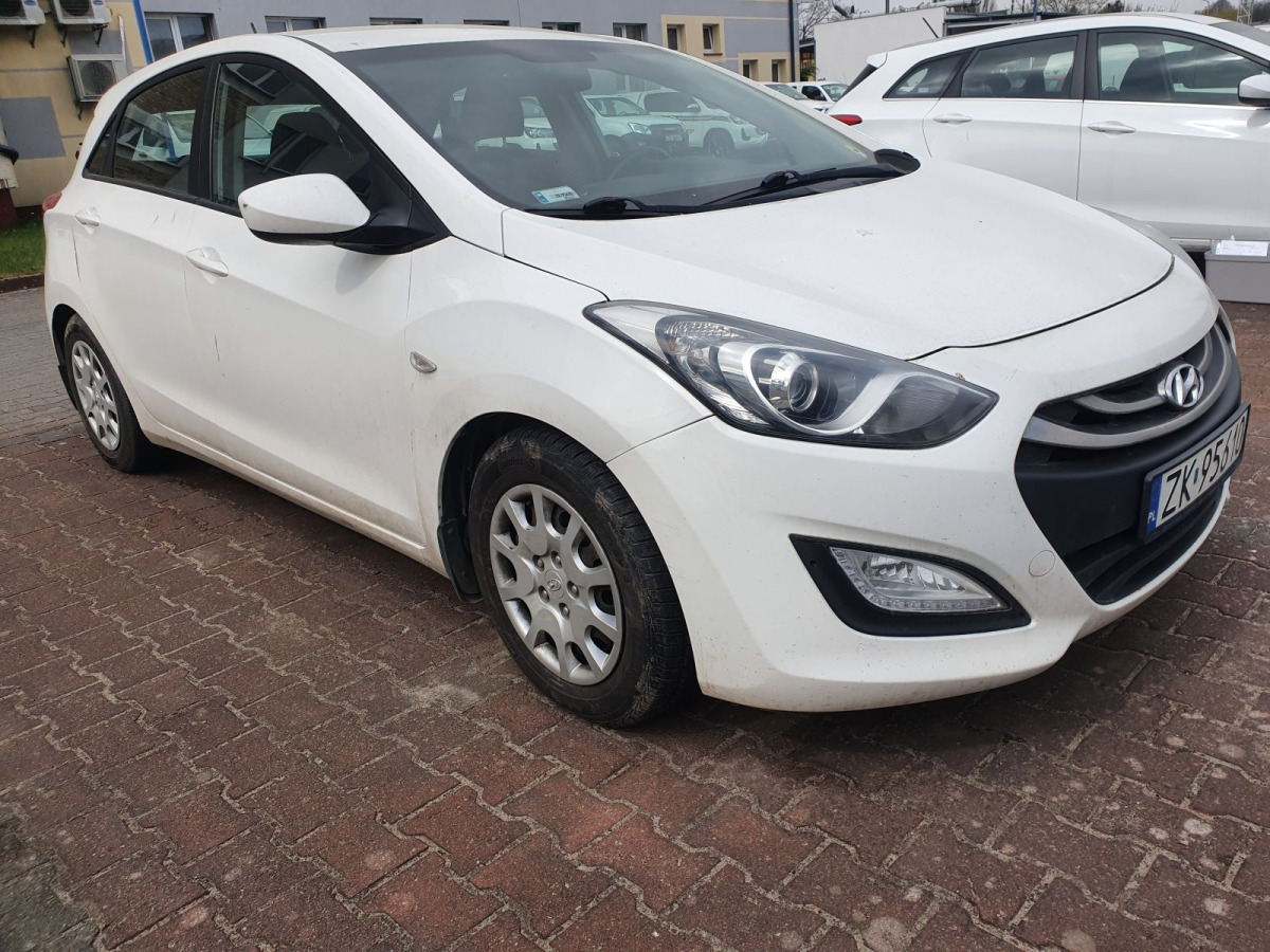 HYUNDAI I30 HATCHBACK - Hatchback: foto 1 HYUNDAI I30 HATCHBACK - Hatchback: foto 1